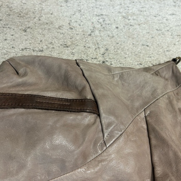 Aunts and Uncles “Odd Shopper” large tote in very good - Picture 7 of 15